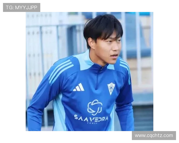 杜月徵:西协甲水平比中超高一点,不想只是在欧洲混板凳 杜月徵:西协甲水平比中超高一点,不想只是在欧洲混板凳